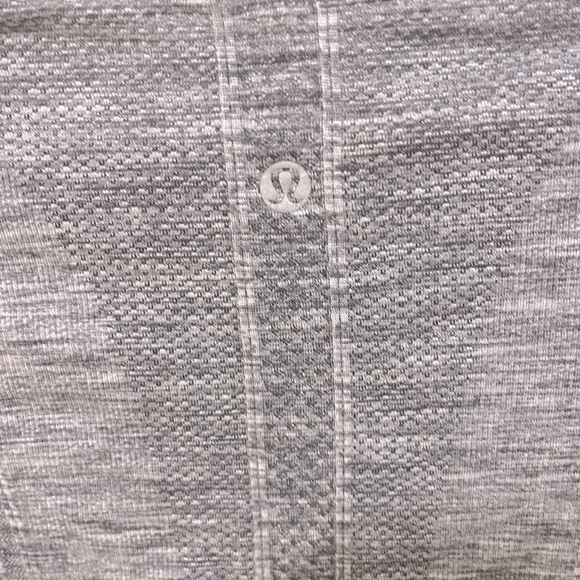 heathered grey lululemon long sleeve swiftly tech size 6!! - Picture 2 of 3